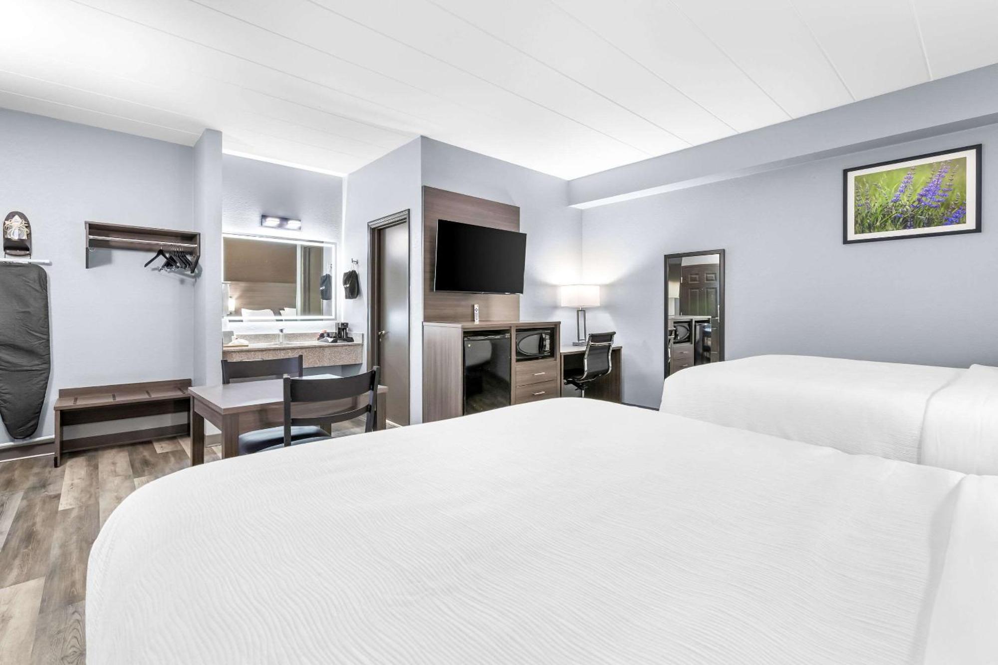 Quality Inn Lawrenceburg Bagian luar foto
