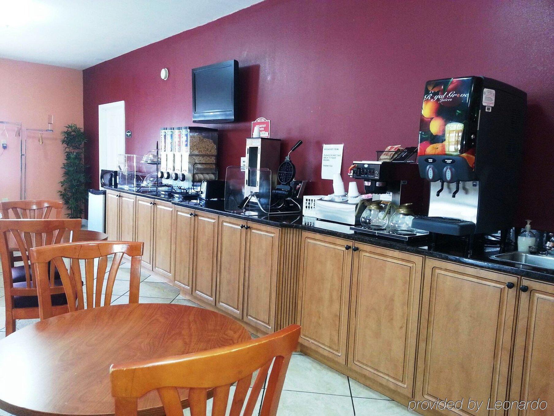 Quality Inn Lawrenceburg Bagian luar foto